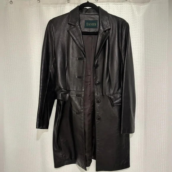 Leather jacket - Picture 1 of 5